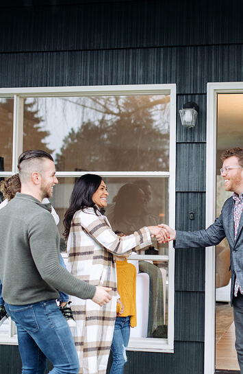 family meeting with a realtor for house