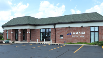 Decatur, IL First Mid Bank Bank Branch off E Pershing Rd