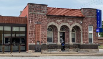 Elsberry, MO First Mid Banking Branch and ATM