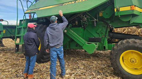Ag Services volunteers for Illinois Farm Bureau